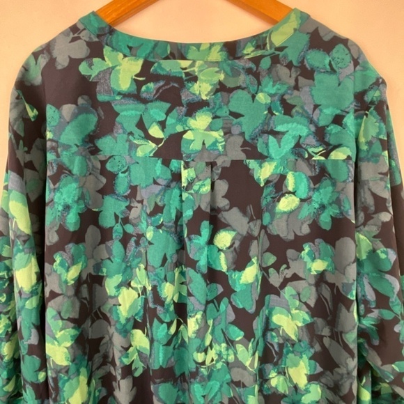 Catherines Women's Sz 3XP (26/ 28WP) Green Blouse V Neck Long Sleeve Career - Picture 10 of 11